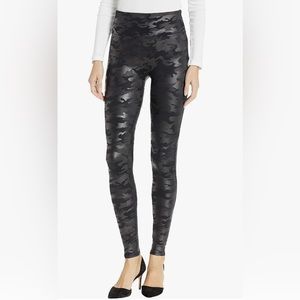 Spanx Faux Leather Leggings Army Print Black /Size XL 🖤🎁